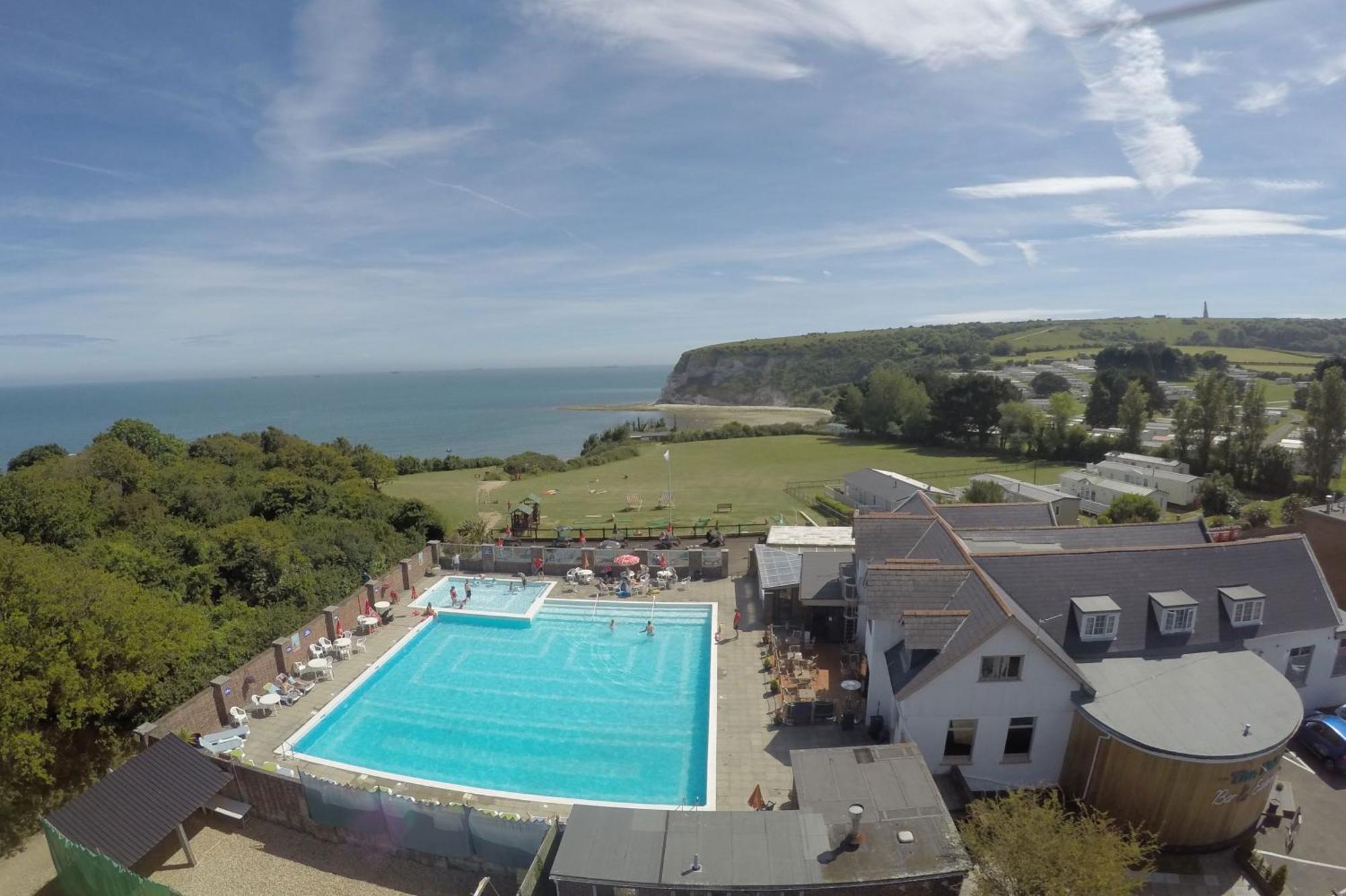 Whitecliff Bay Holiday Park - Most Popular Location Near Pools, Clubs And Beach 벰브리지 외부 사진